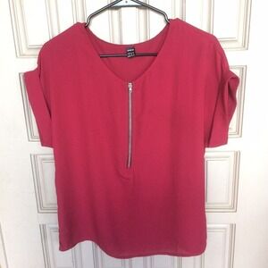 Shein Top Sz6 Red 1/2Zip Front Short Sleeves Lt Weight Round Neck NWOT